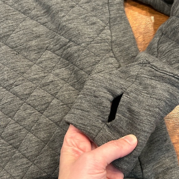 Lululemon Forever Warm Pullover Heather Dark Grey Quilted Size 2 - Picture 6 of 9